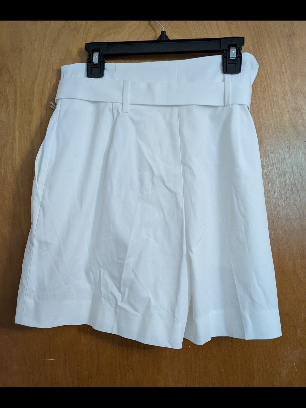 $70 💵 Eleventy Ivory Tie-Waist Shorts - Picture 7 of 14